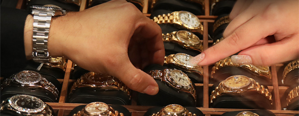 Haute Horologe: How Pre-Owned Luxury Watches Are Beating New Releases in 2025