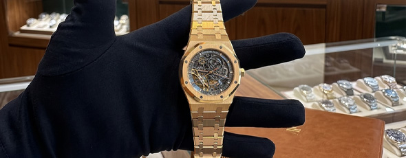 What Luxury Watch Buyers in Dubai Look for Before Making a Purchase