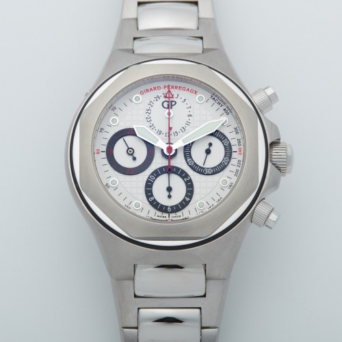 Girard Perregaux Laureato Evo 3 Chronograph - 80180.1.11.1111