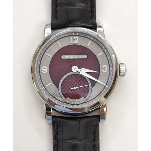 Schwarz-Etienne unique piece by Kari Voutilainen a rare and attractive limited edition. WRO